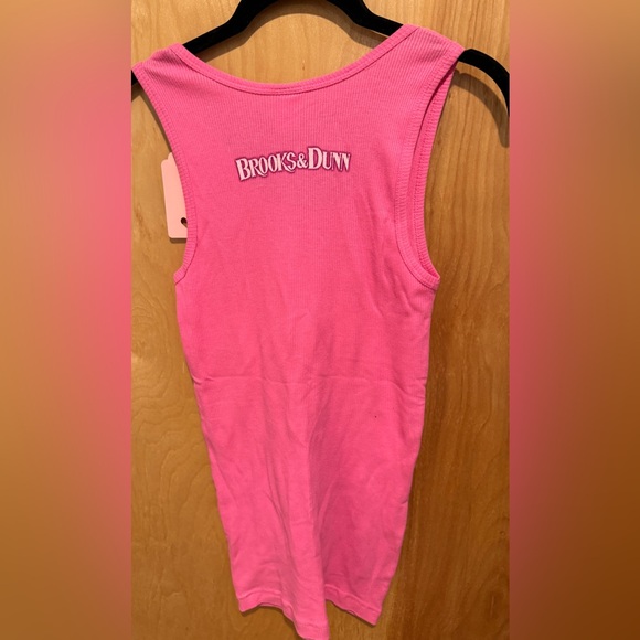 NEW!!! 👠💃NWT BROOKS & DUNN RIDE BABY RIDE CONCERT TOUR PINK TANK - L 🎼🎤🤠 - Picture 3 of 9